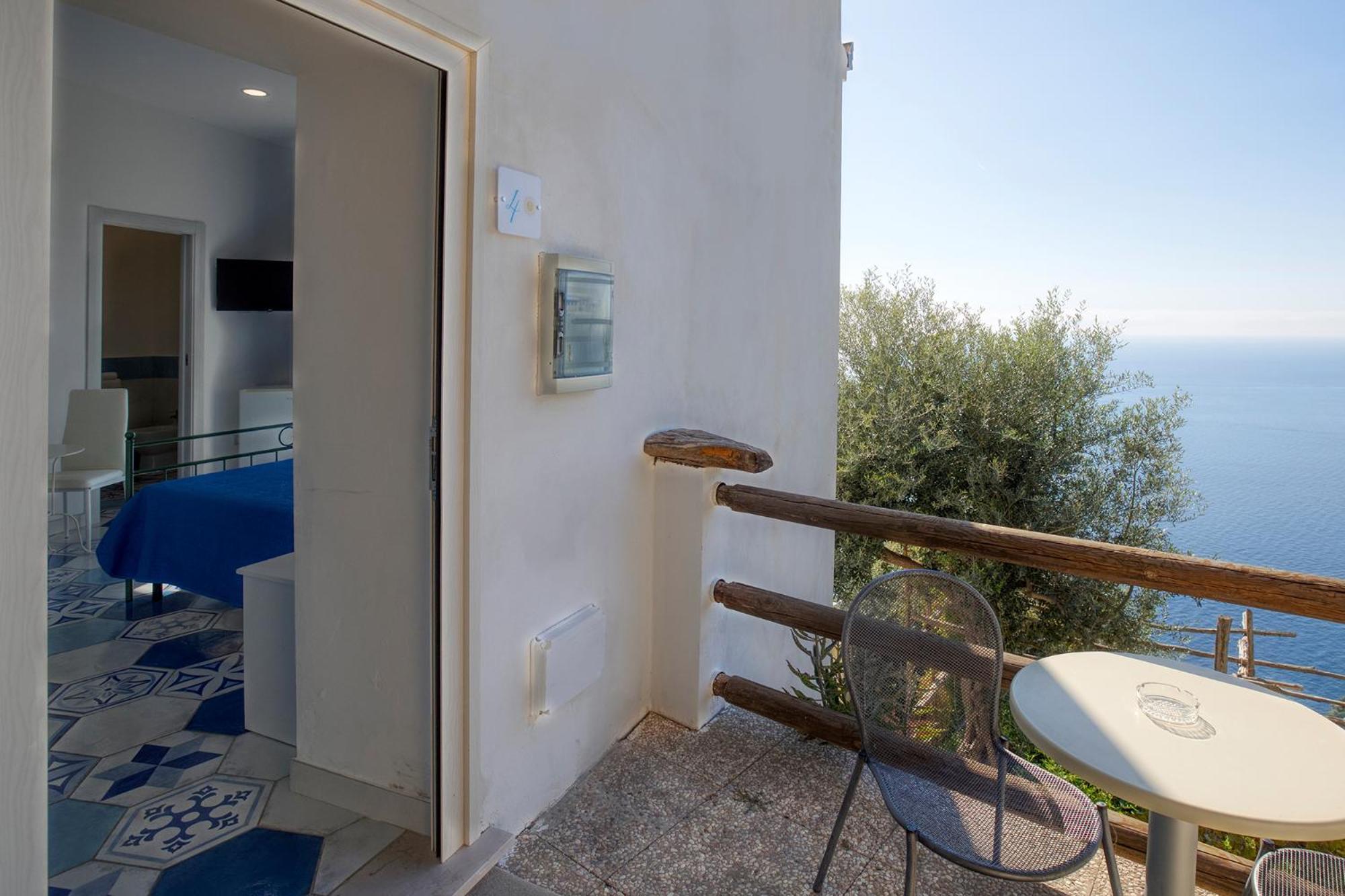 Tenuta La Picola Farm stay Furore